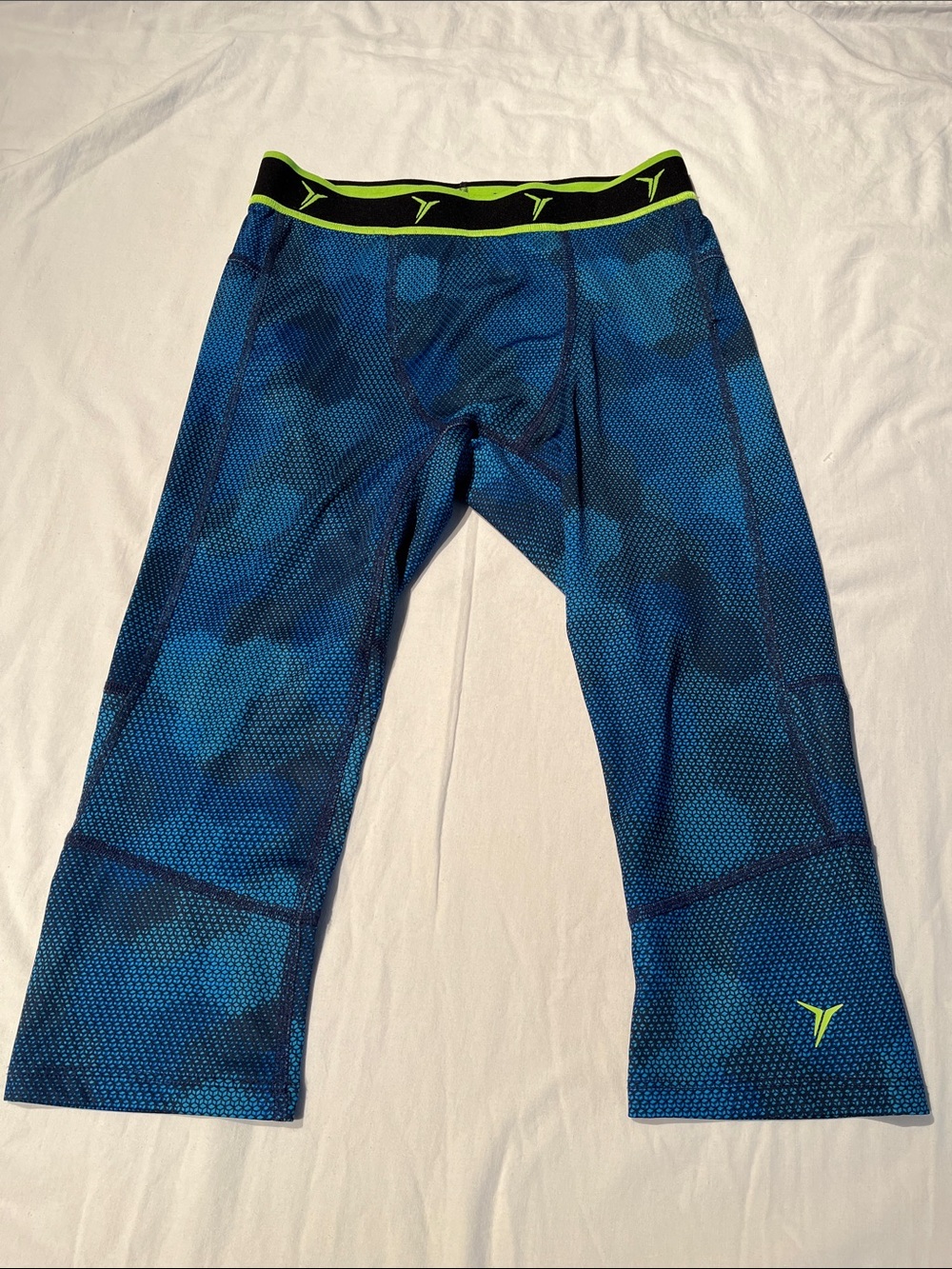 Old Navy Go Dry compression capris for sports, size large (10/12)